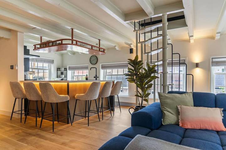 Ferienhaus für 8 Personen, mit Balkon und Whirlpool sowie Sauna in Medemblik