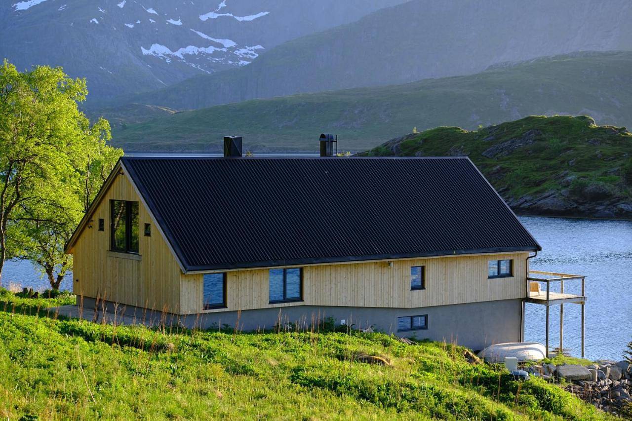 Three-Bedroom House in Flakstad