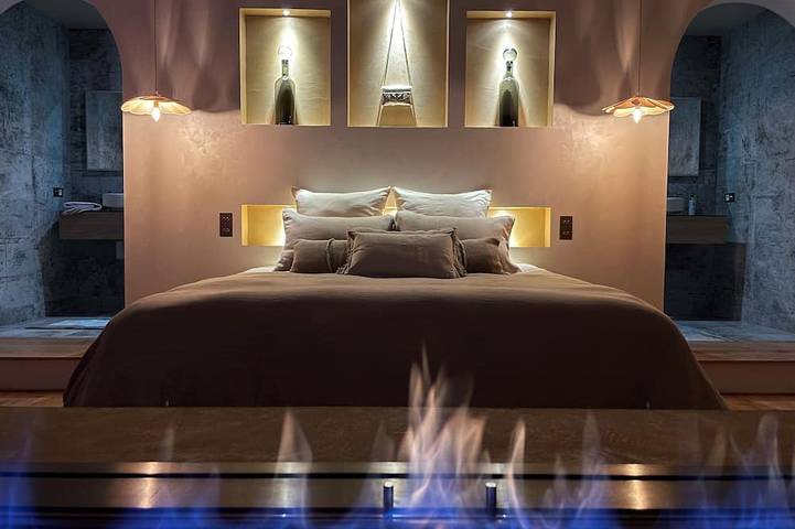 Chambre d’hôte pour 2 personnes, avec Jacuzzi ainsi que Piscine et Sauna à Istres