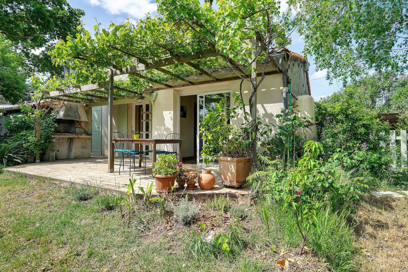 Casa vacacional 'La Maison De Pascale - Royan' con terraza, jardín privado y Wi-Fi in Royan, Côte de Beauté