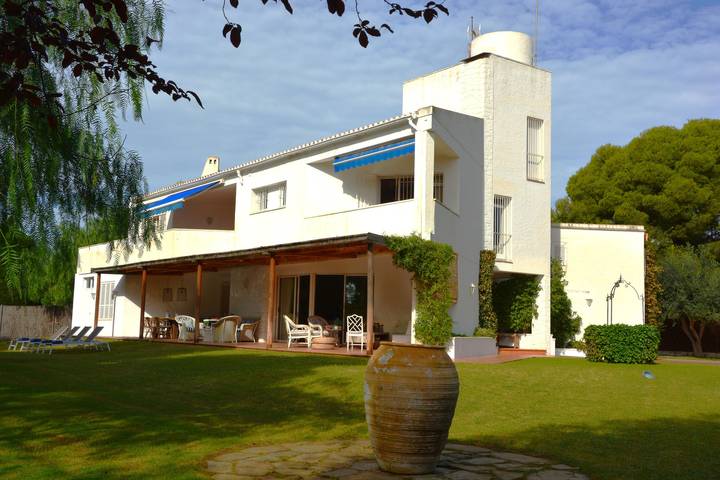 Chalet para 16 personas, con jardín y piscina, Se admiten mascotas en Provincia de Barcelona - 3