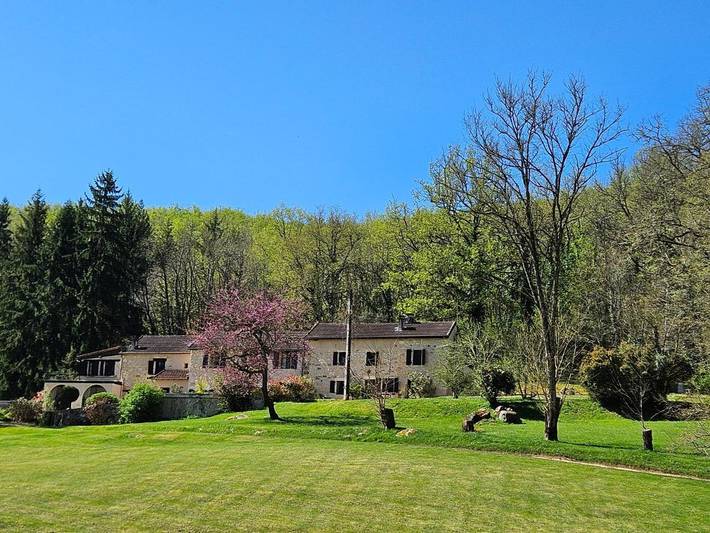 Maison de vacances pour 4 personnes, avec piscine et sauna ainsi que jacuzzi et jardin
