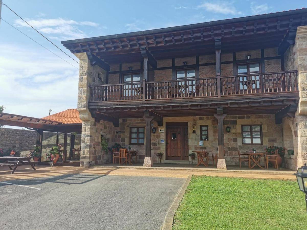 Posada La Aldea in Oreña, Alfoz de Lloredo