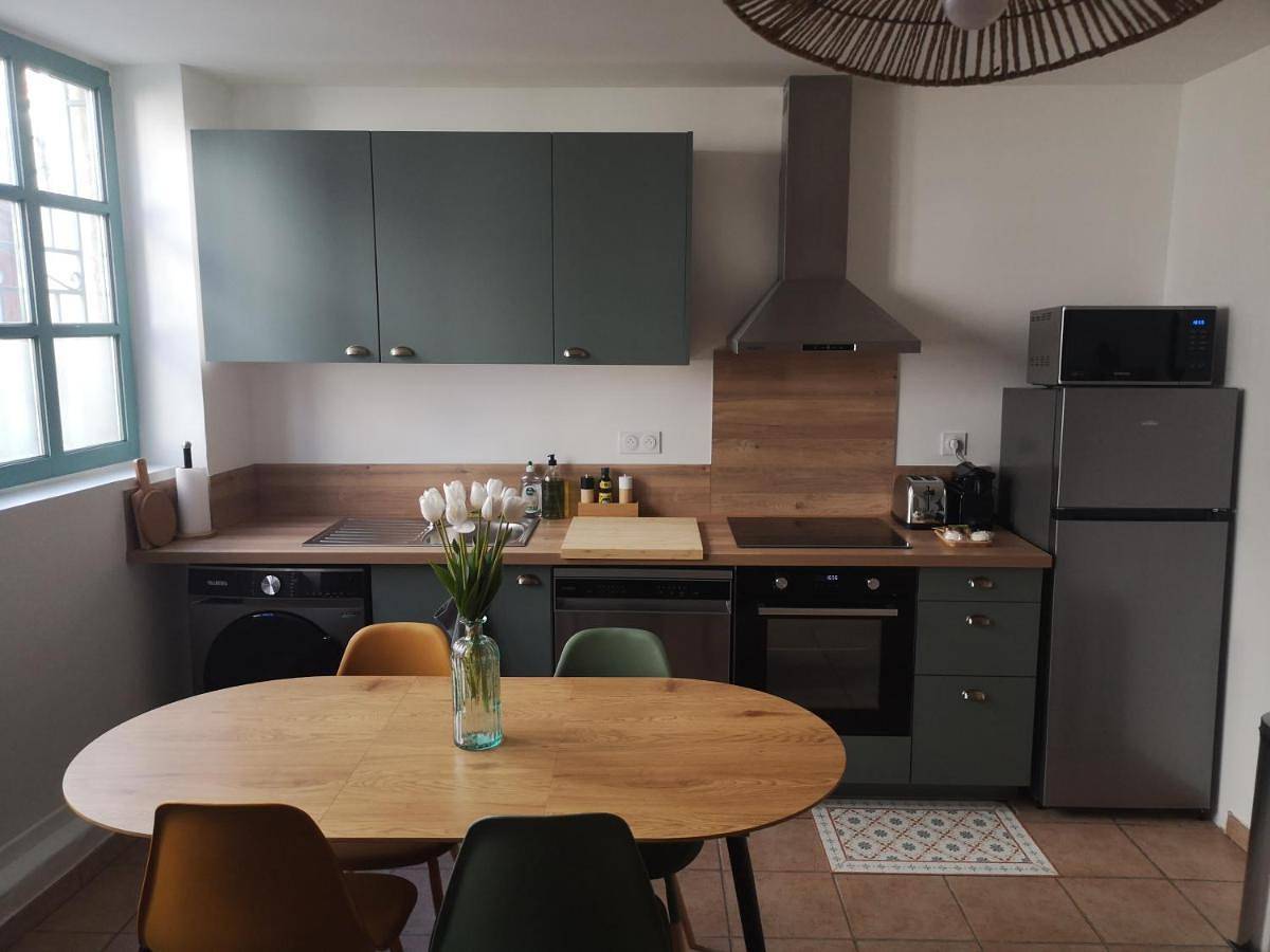 Appartement entier, Appartement central maison Marceau in Rivesaltes, Côte méditerranéenne (France)