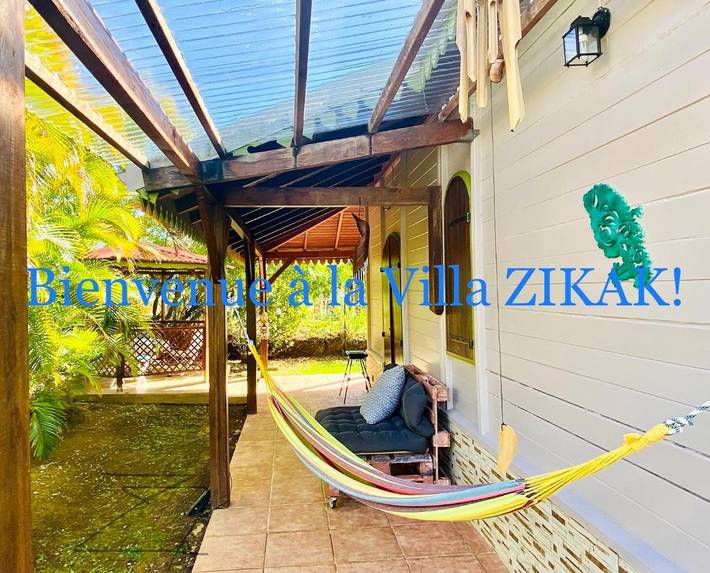 Location de vacances pour 4 personnes, avec bassin pour enfant et jardin ainsi que vue et piscine à Le Lamentin - 2