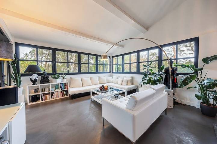 Location de vacances pour 9 personnes, avec jardin, animaux acceptés à Belcodène - 3