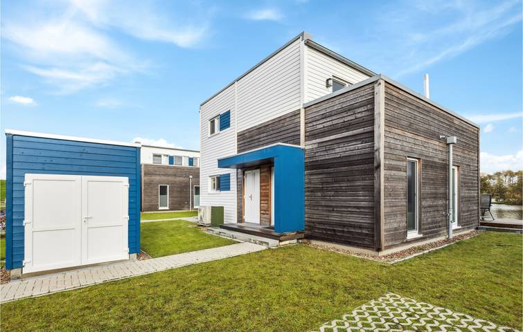 Ferienhaus für 4 Personen, mit Garten und Seeblick sowie Terrasse in Wesermarsch