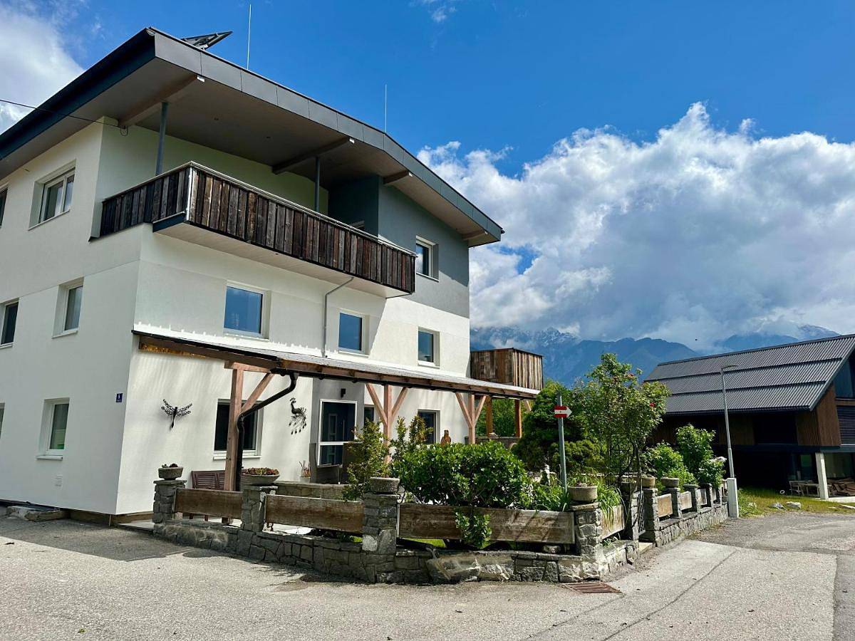 Ganze Wohnung, Tyrolyl - Ferienhaus Tirol in Stubaier Alpen, Inzing