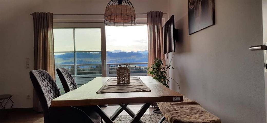 Ferienwohnung für 2 Personen, mit Balkon und Ausblick in Weiler-Simmerberg