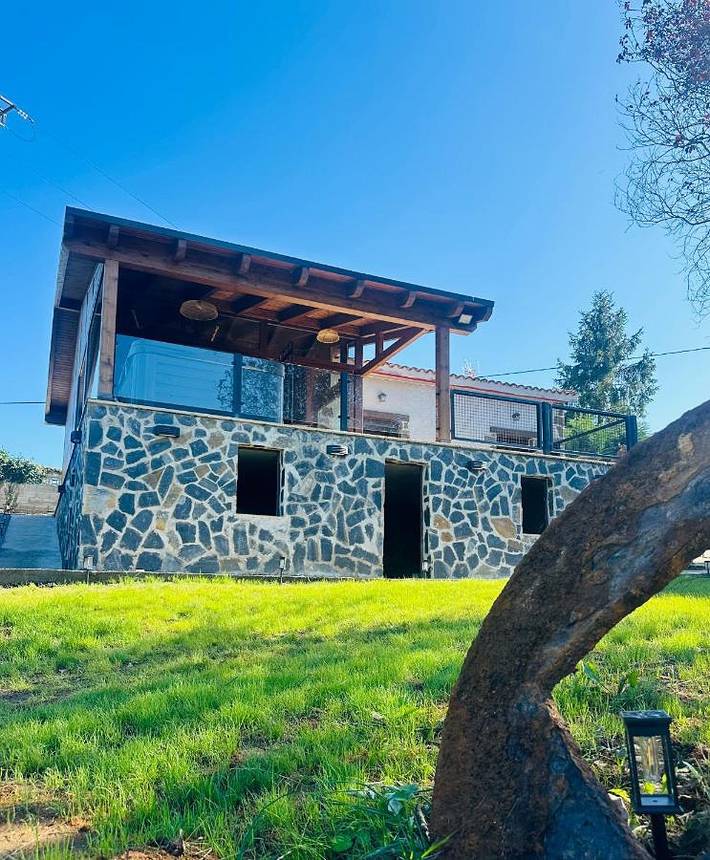Casa rural para 10 personas, con vistas y jardín, Se admiten mascotas en Siero