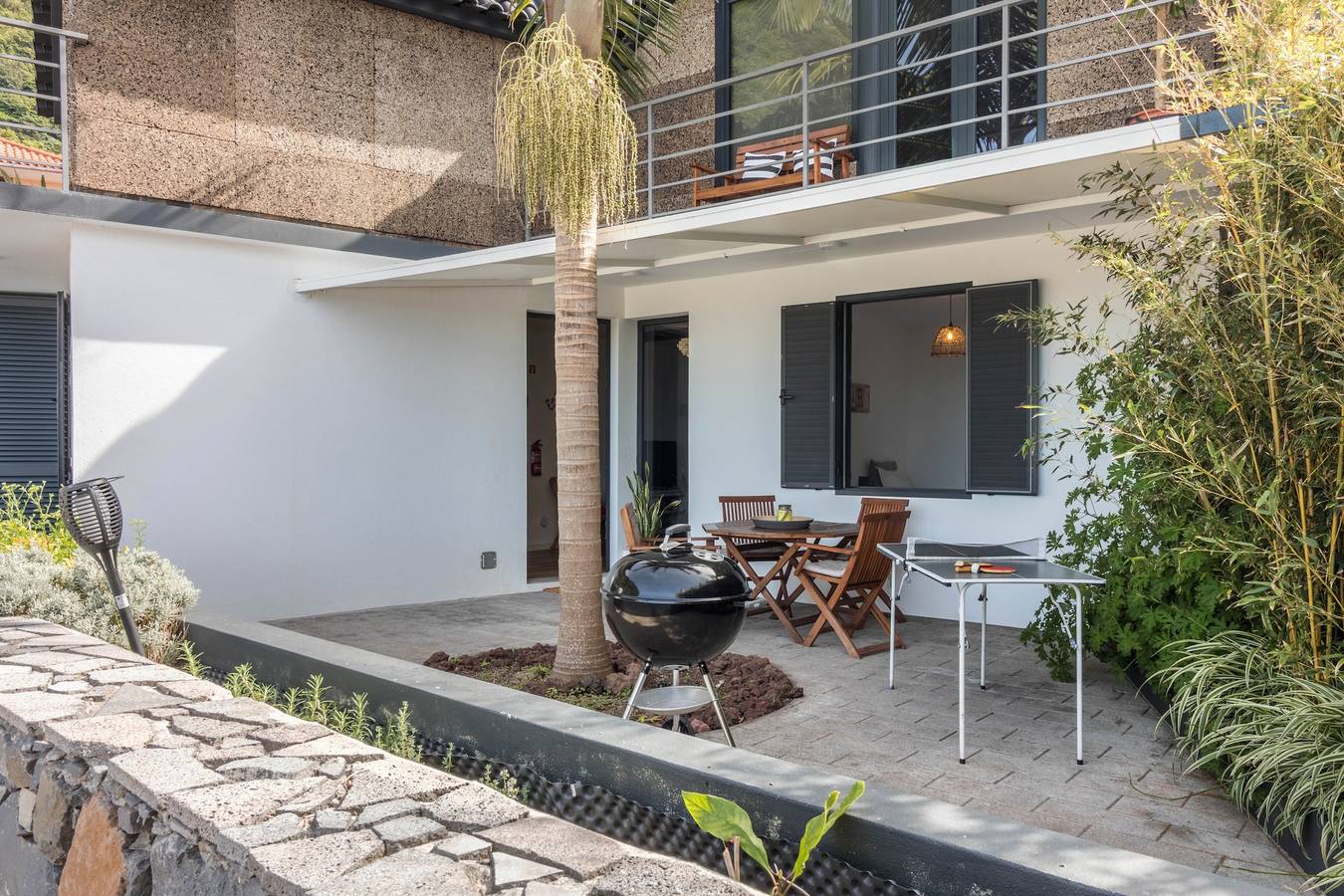 Geheel appartement, Vakantieappartement 'Palmeira House - Fernandes Cottage' met gedeeld zwembad en Wi-Fi in Ponta Delgada (Madeira), Madeira