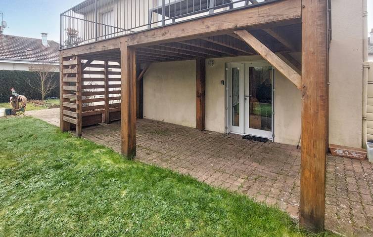 Location de vacances pour 3 personnes, avec Terrasse et Jardin à Bléré