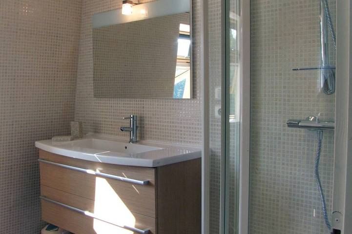 Location de vacances pour 2 personnes, avec jardin à Châteauneuf-les-Bains - 3