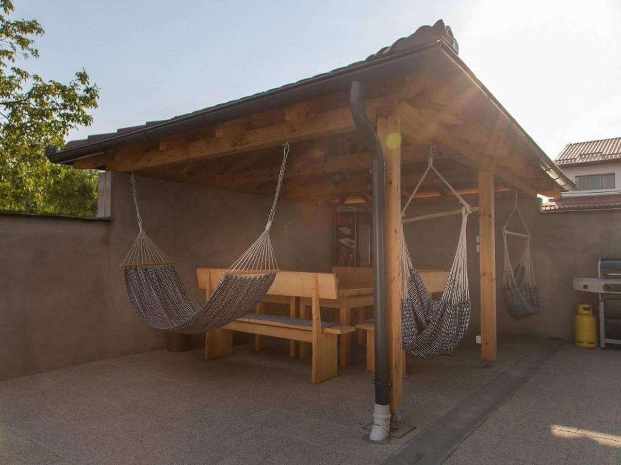 4 bedroom holiday home with pool in Osijek-Baranja