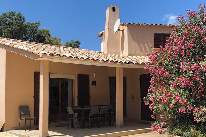 Chalet para 8 personas, con terraza y jardín - 1