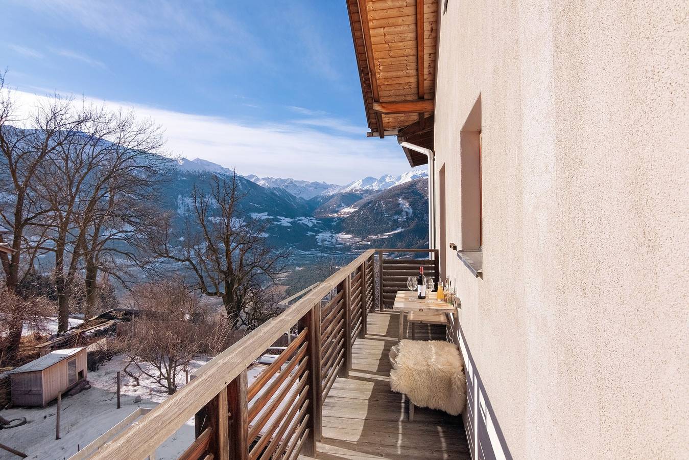 Room 'Zirbensuite Zi 1' with Mountain View, Shared Garden and Balcony in Schluderns, Saldurkamm