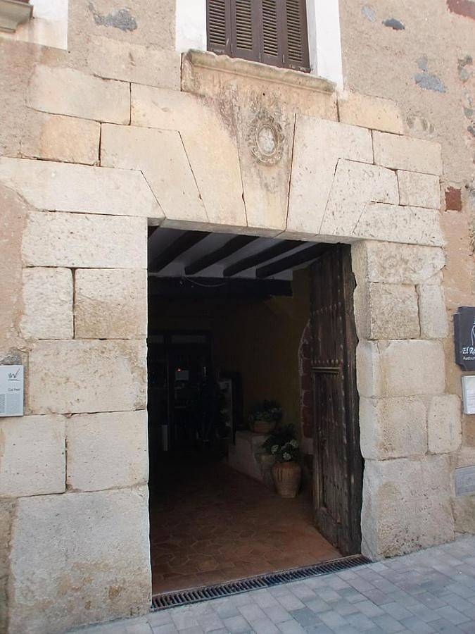 Casa rural para 24 personas, con Balcón y Terraza además de Jardín y Vistas en Alforja - 3