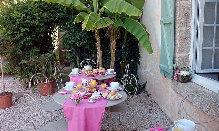 Aux Jardins de l'Emilière - Chambre Roses des Sables in Saint-Mathurin, Vallée de la Loire