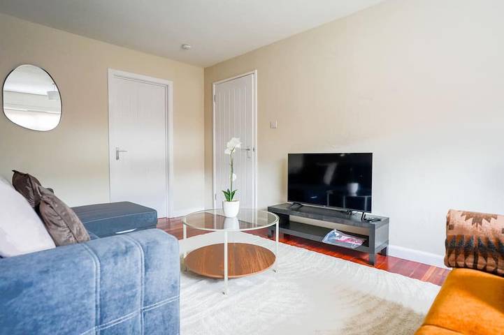 Vacation rental for 8 people, with pets in Livingston