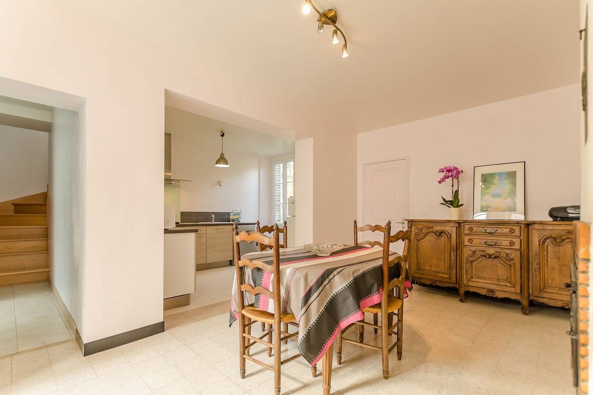 Casa de huéspedes para 4 personas con terraza in Aube (desambiguación)