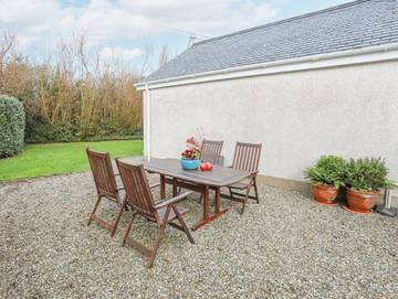 Cottage for 4 People in North-Wales, Isle of Anglesey, Photo 2
