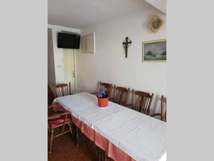 Ferienhaus für 8 Personen, mit Garten und Balkon, kinderfreundlich in Banjol - 2