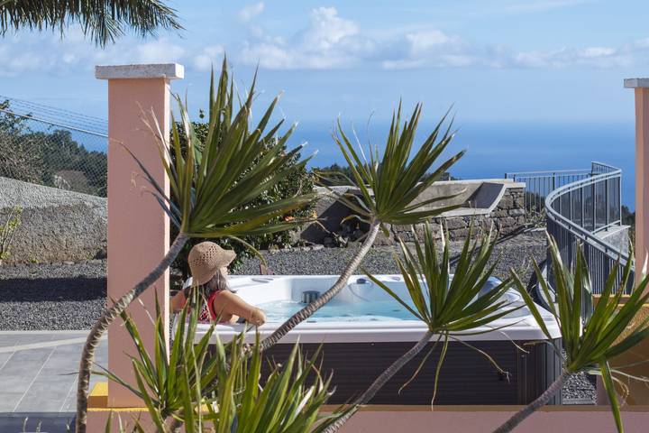 Casa de férias para 6 pessoas, com Jacuzzi e Terraço em Ribeira Brava