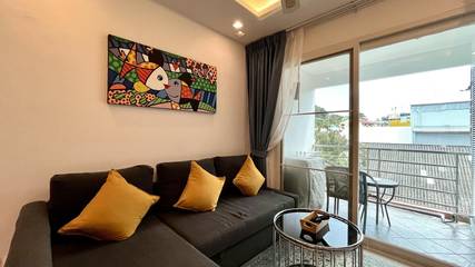 Vacation Rental for 6 Guests in Patong Beach, Phuket Province, Picture 3