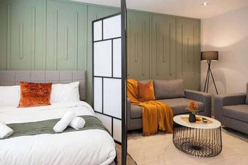 Glamping for 6 People in Leeds, West Yorkshire, Photo 3