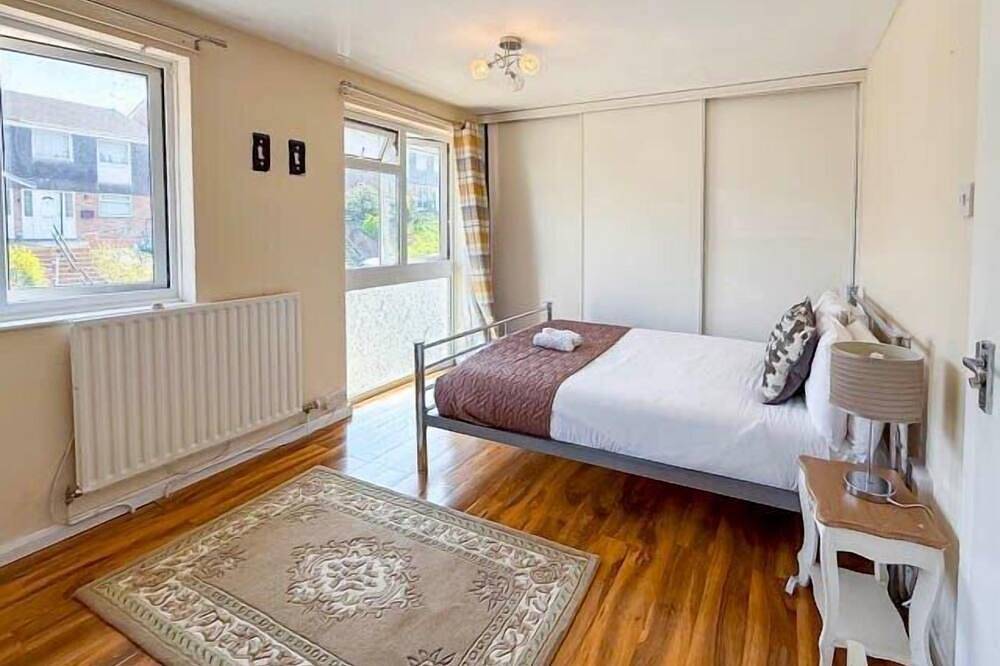 Elegent Devon Retreat in Luton in Luton, Chiltern Hills