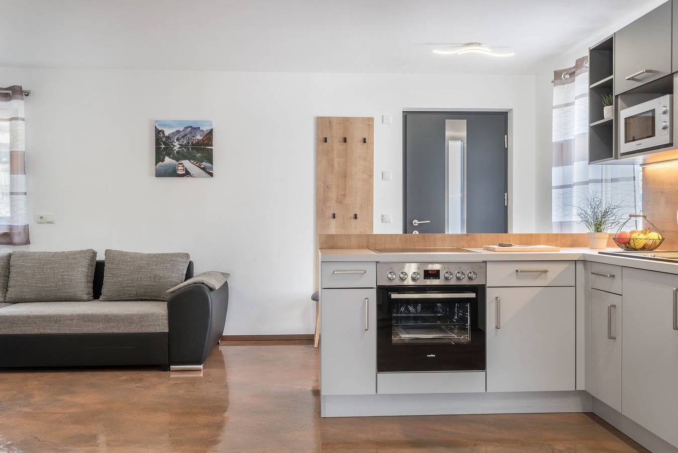 Appartement entier, Appartement "Trojer 2" avec vue sur les montagnes, bain à remous & Wi-Fi in Sarnthein, Sarentino