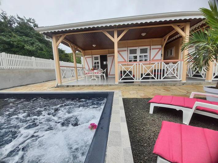 Location de vacances pour 4 personnes, avec piscine ainsi que jardin et vue à Le Vauclin - 4