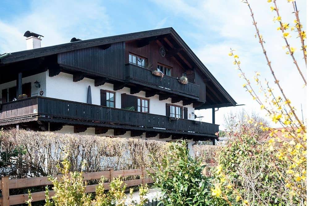 Entire apartment, Ferienwohnung Rotkehlchen, Whg. 8 in Bad Wiessee, Bavarian Alps