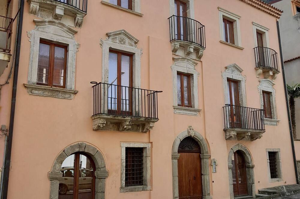 Apartamento entero, Scilla appartamento Marina Grande solo 40 mt dal mare (appartamento Vulcano) in Scilla, Costa Tirrénica Calabria