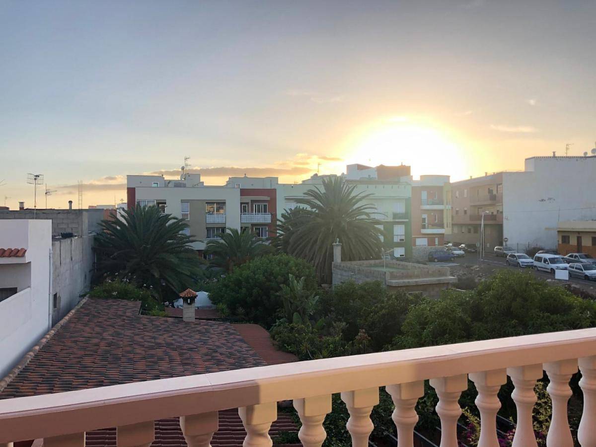 Appartement entier, San Isidro. 2 rooms. Quiet terrace in Castro (Spain), Granadilla de Abona