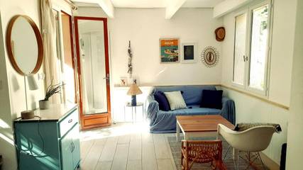 Gîte pour 6 personnes, avec vue et jardin dans Niolon