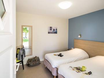 Hôtel pour 4 personnes, avec jacuzzi ainsi que sauna et jardin à Courpière