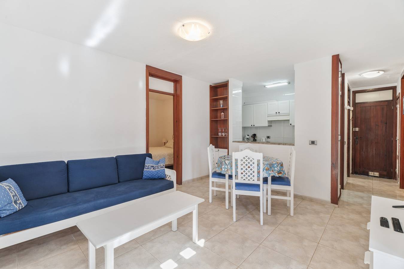 Suite Villa Rucaba – Tuin en zwembad in het centrum van Playa de Las Américas in Playa de Troya, Adeje