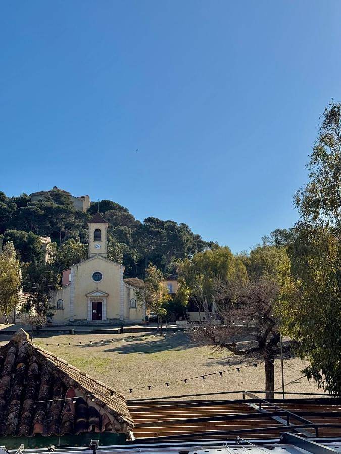 Hôtel pour 4 personnes, avec terrasse