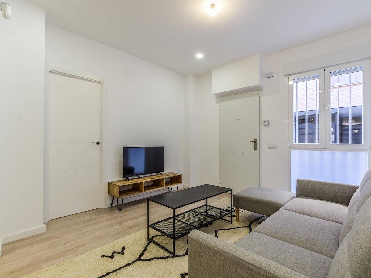 Hel lejlighed, Apartamento madrid rio Iii de alquiler temporal in Madrid, Área Metropolitana de Madrid