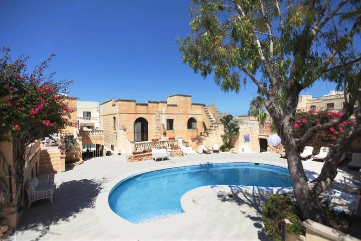 Apartamento de vacaciones para 8 personas, con piscina y jardín - 1