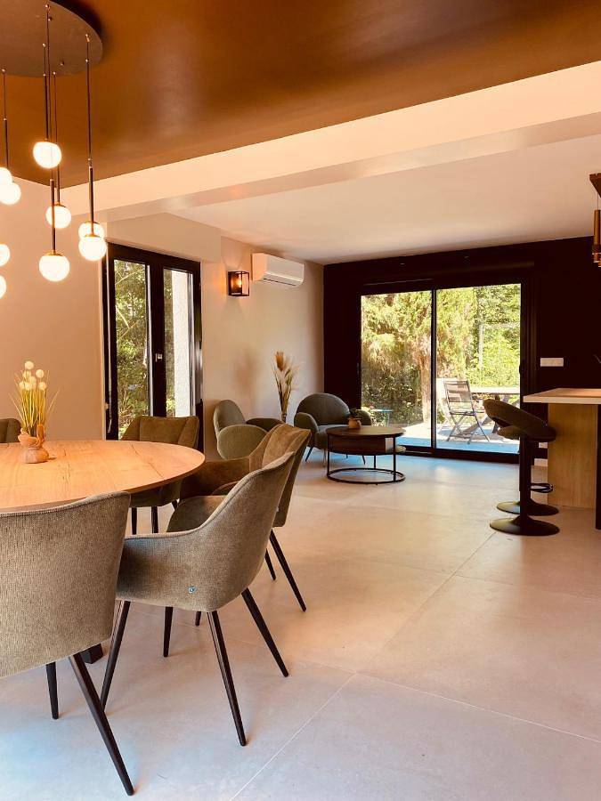 Location de vacances pour 11 personnes, avec terrasse dans Golf des Pins (Hardelot-Plage)
