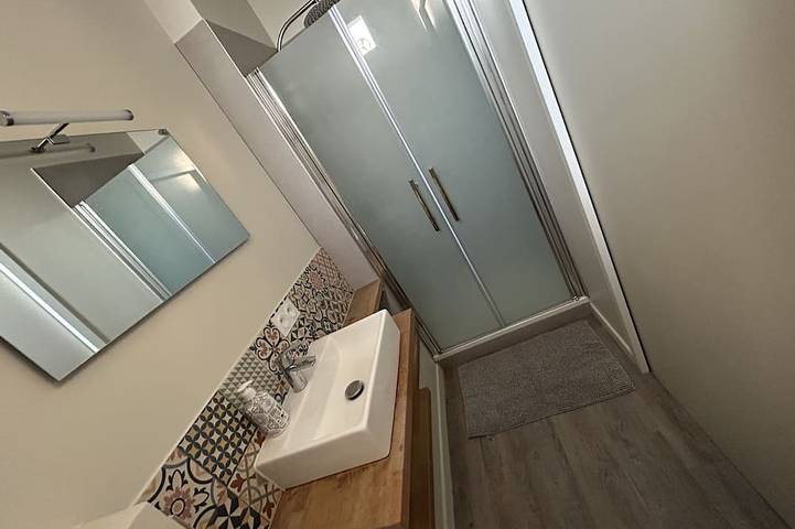 Gîte pour 4 personnes, avec jacuzzi dans Hauteville-sur-Mer - Plage - 4