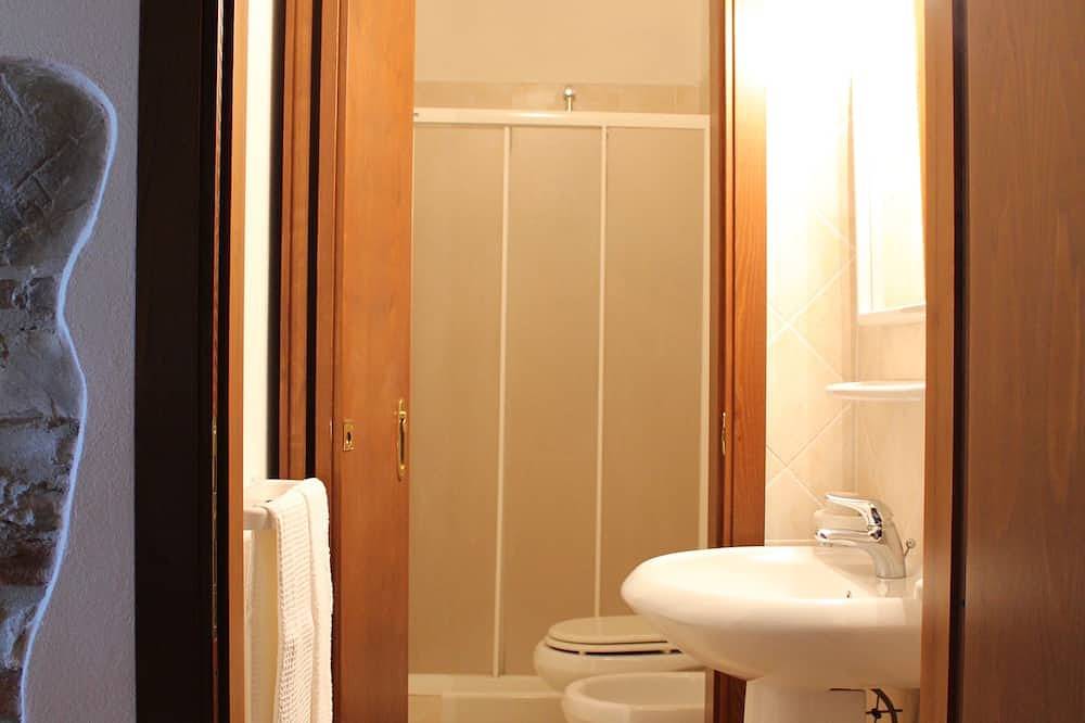 1 Ribocchi Ferienhaus: Zweizimmerwohnung Mit Pool, Meer, Thermen Und Mittelalterlichen Dörfern in Campiglia Marittima, Etruskische Küste