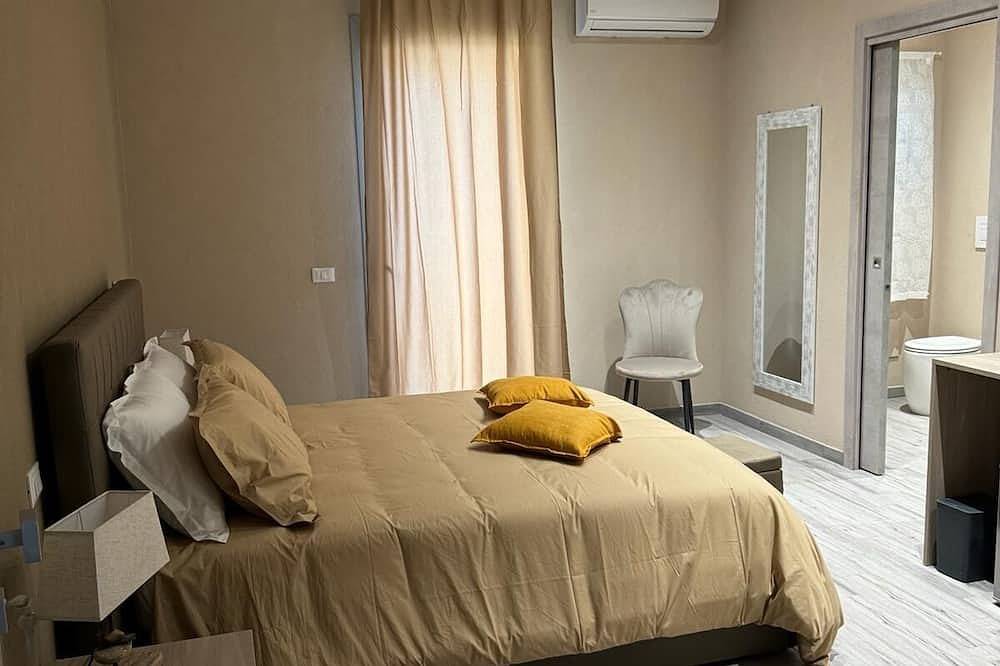 Apartamento entero, Cava Del Sol: vacation home with pool and 3 rooms with private baths in Augusta (Sicilia), Augusta (Municipio)