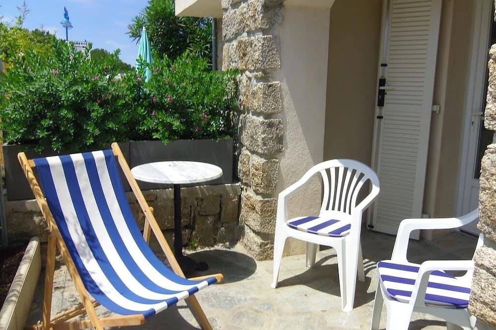 2 Pièces, Climatisé, à 150 m de la Plage, Tout Confort Pour 4 Personnes in Porto Pollo (Córcega), Serra-di-Ferro