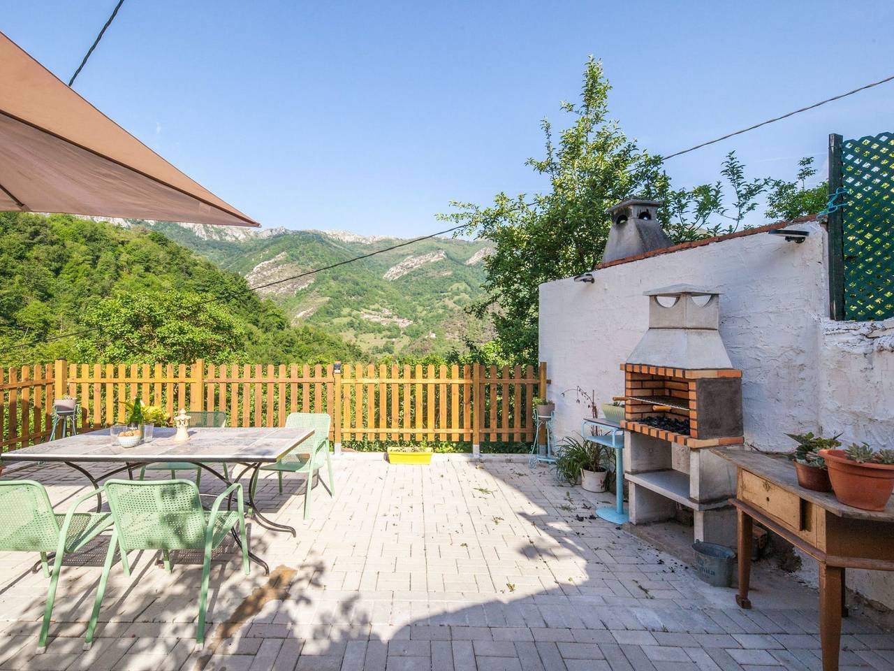 Apartamento entero, Ländliche Wohnung El Carbayu in Proaza, Cordillera Cantábrica