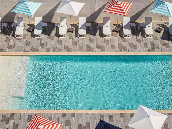 Hôtel pour 2 personnes, avec terrasse et piscine
