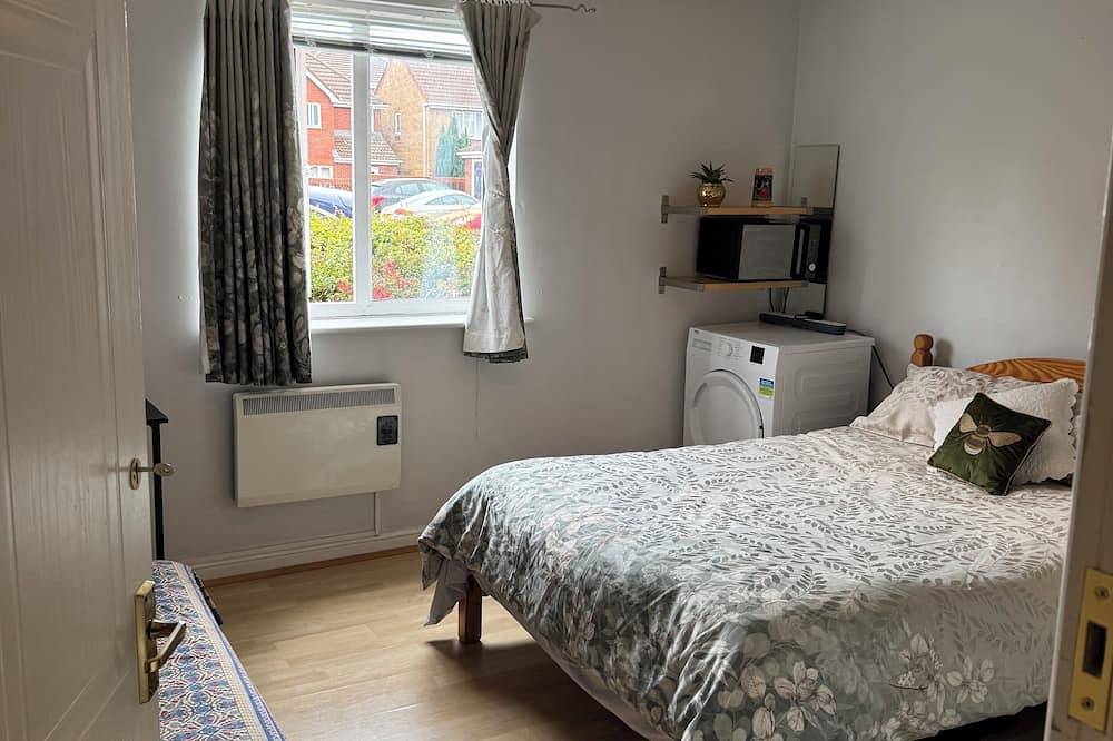 Ganze Wohnung, Spacious Tidy Room in Cardiff City in Cardiff, Cardiff und Umgebung