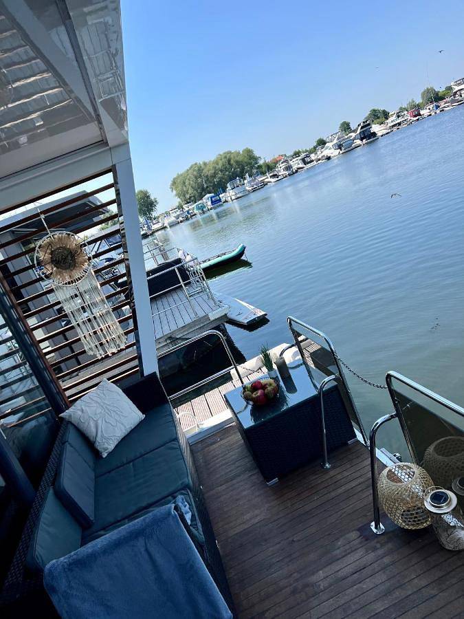 Ferienwohnung für 4 Personen, mit Terrasse und Ausblick sowie Seeblick in Ganderkesee - 3